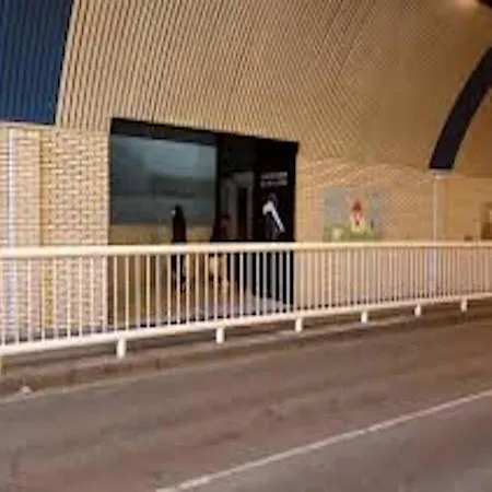 Alloggio in famiglia En El Atico De Tona Mirando A La Bahia De