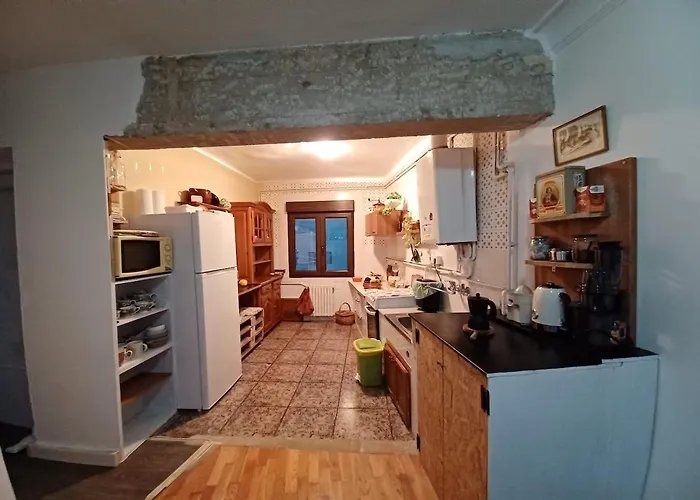 En El Atico De Tona Mirando A La Bahia De Homestay