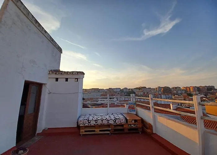 En El Atico De Tona Mirando A La Bahia De