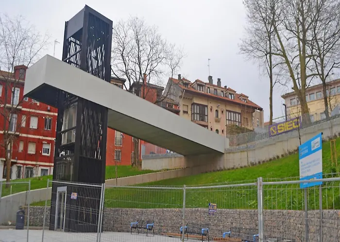 En El Atico De Tona Mirando A La Bahia De Homestay *